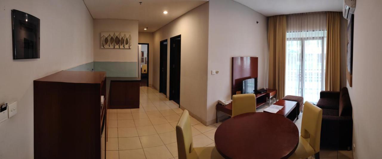Grand Kuta Hotel And Residence Legian Exterior foto