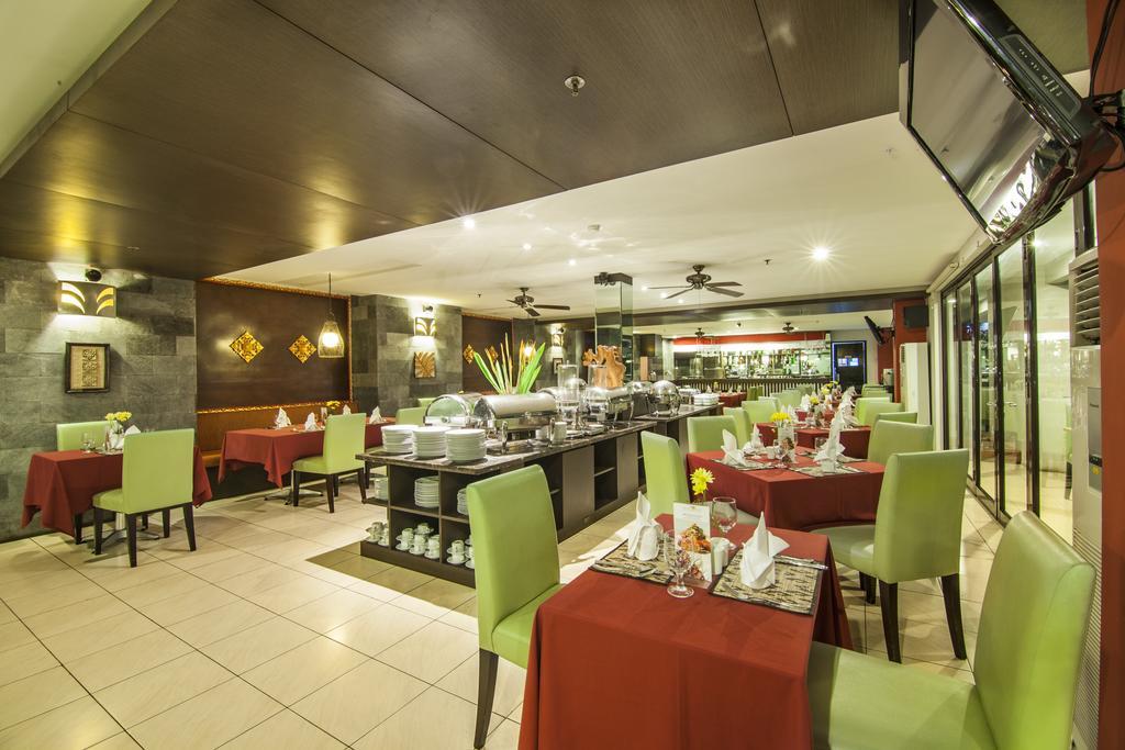 Grand Kuta Hotel And Residence Legian Exterior foto