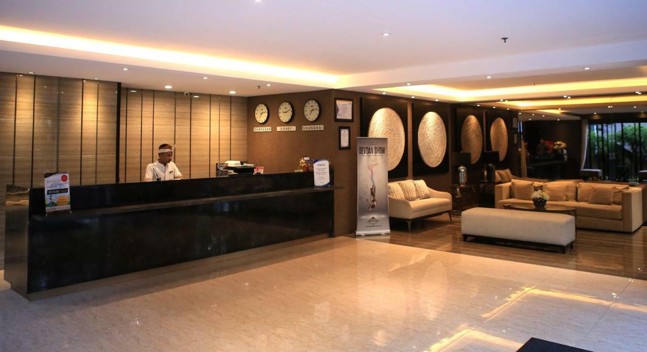 Grand Kuta Hotel And Residence Legian Exterior foto